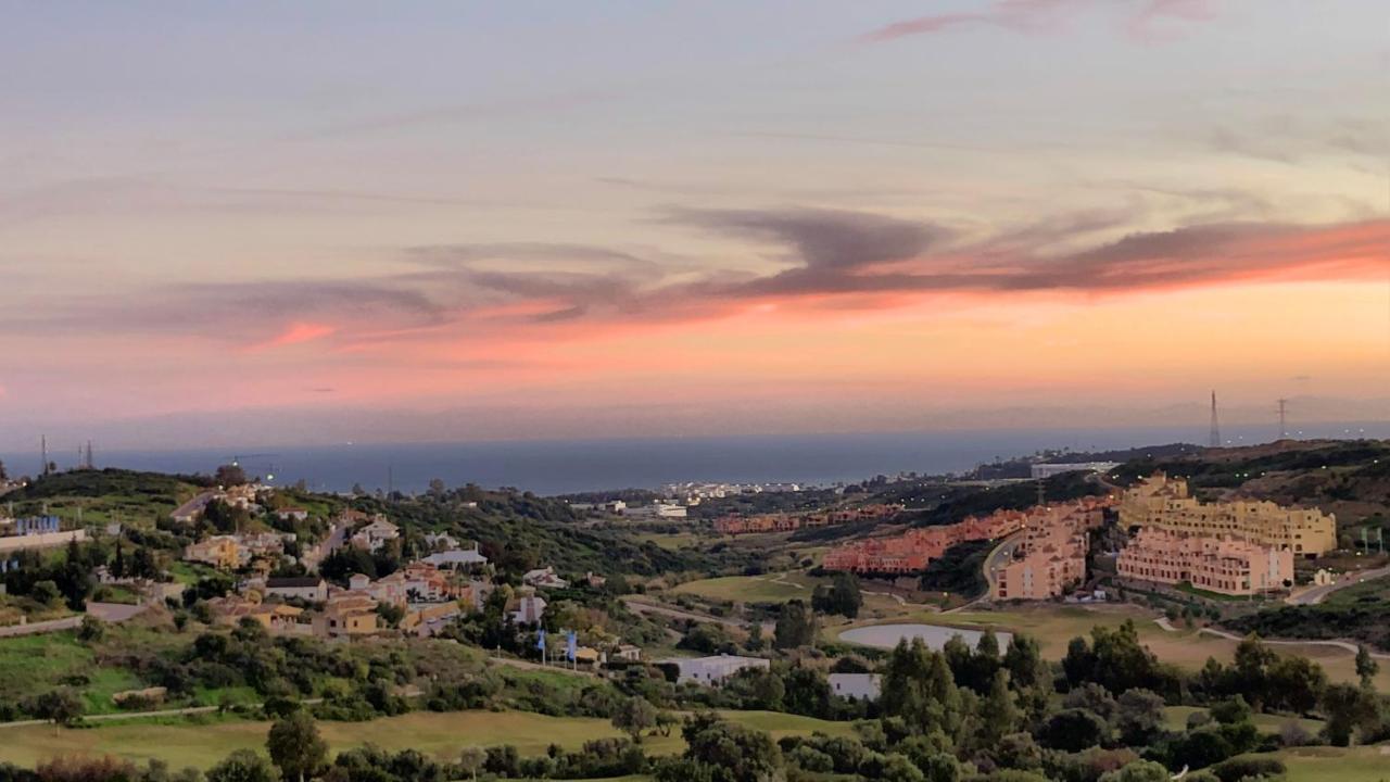 אסטפונה Penthouse Sea View - Valle Romano Golf מראה חיצוני תמונה
